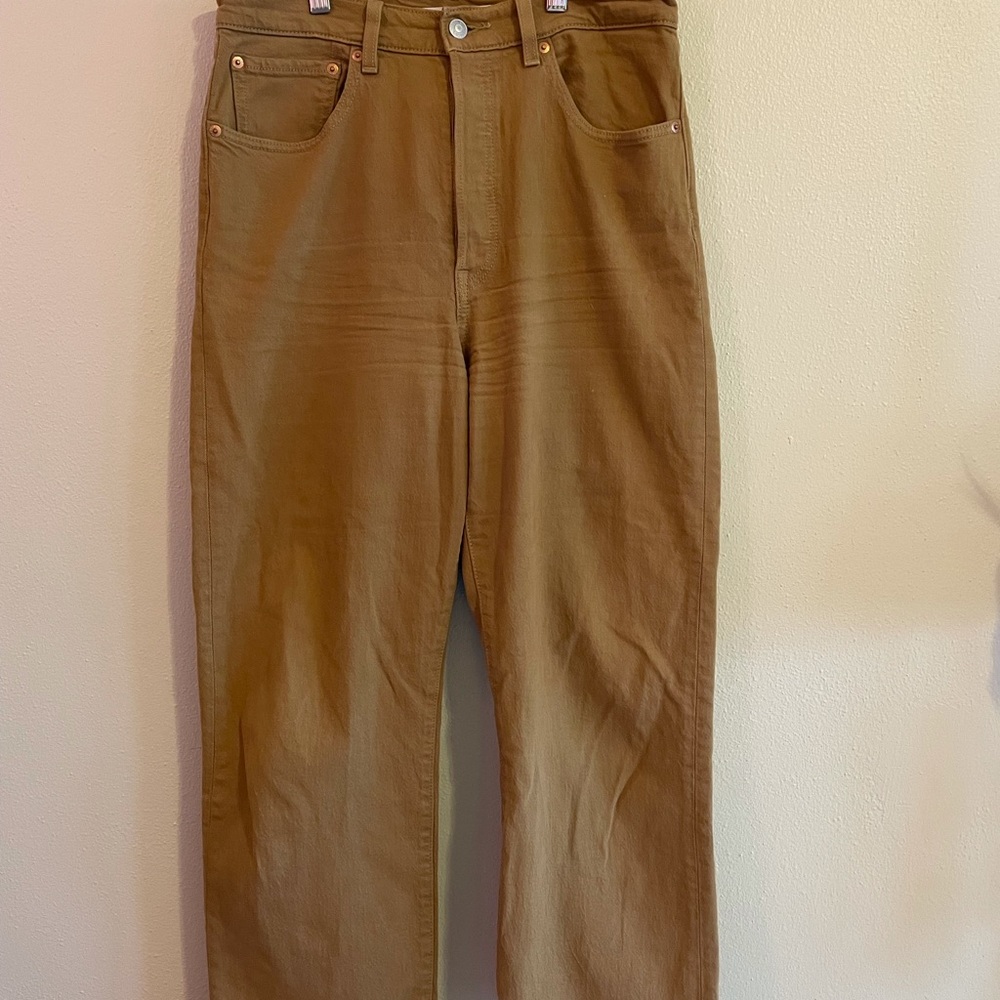 Ribcage tan Levi’s
